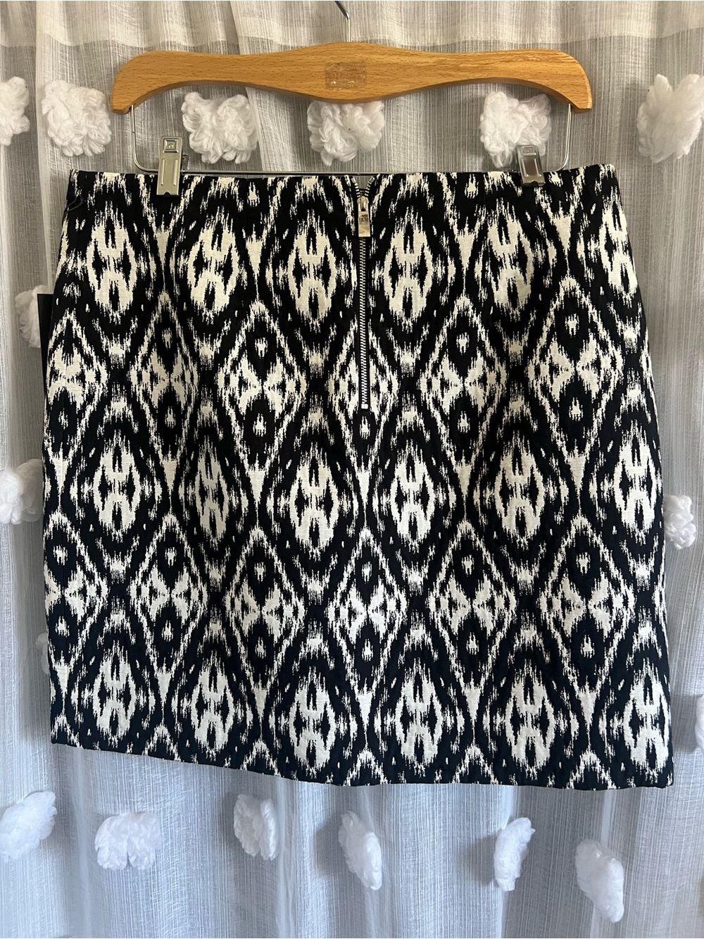 Vince Camino Black and White Patterned Women's Skirt